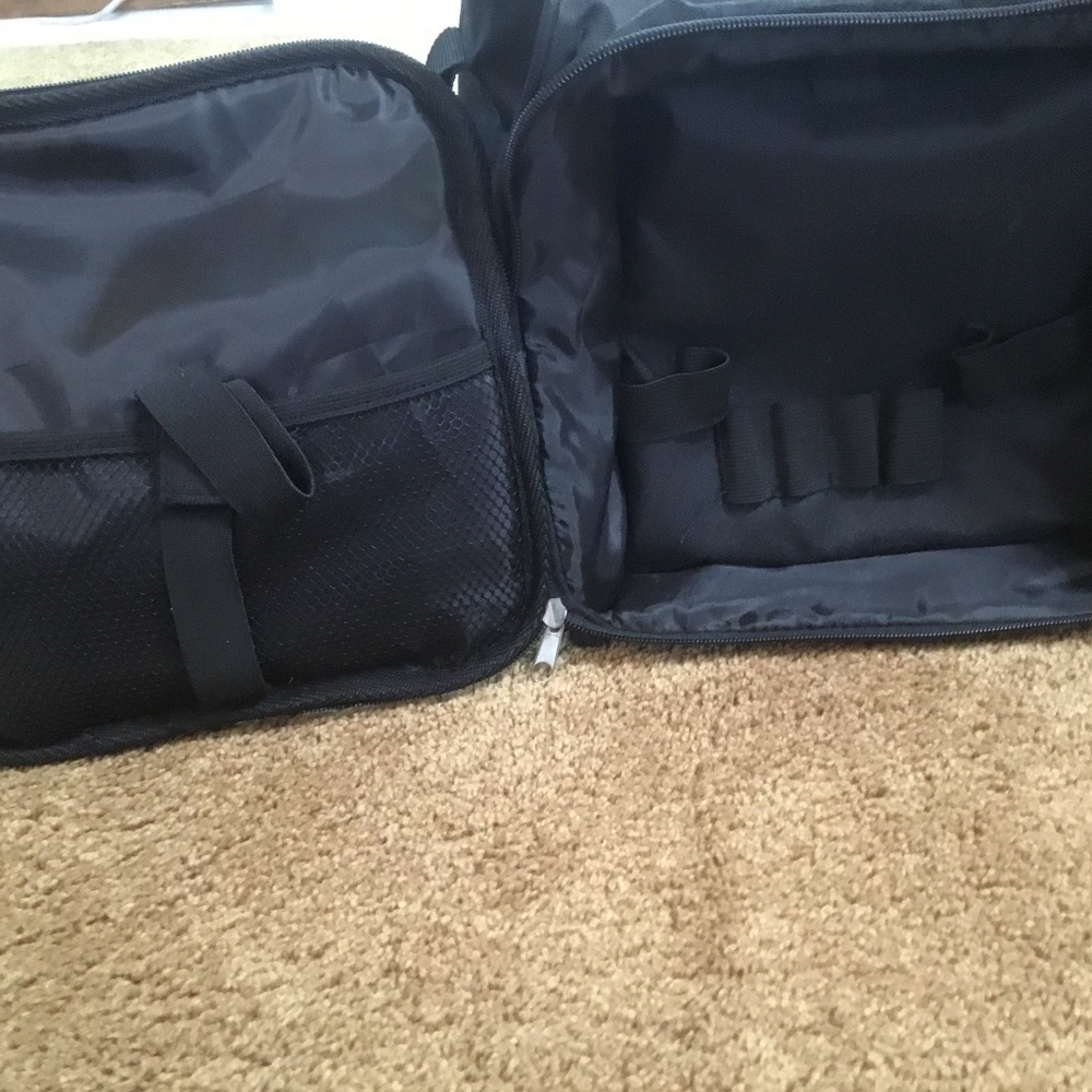 Cooler Bag America’s Most Wanted Soft Sided Picnic Set - Picture 15 of 16